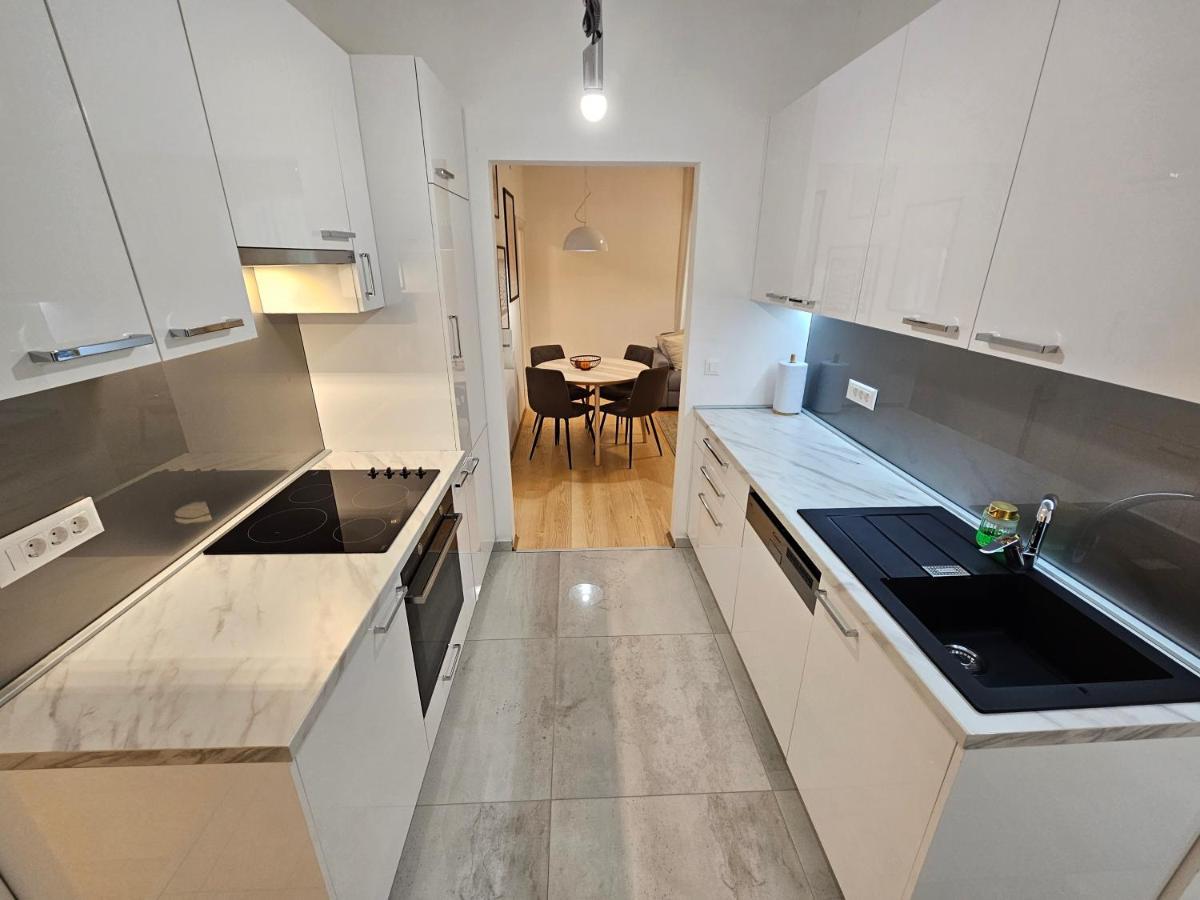 Cosy&Lux On Main Square, Korzo Rijeka Apartment ภายนอก รูปภาพ